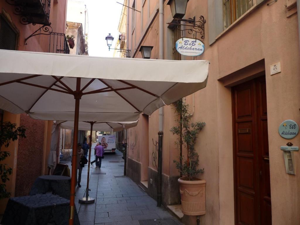 Aldebaran Centro Storico Villa กาญารี ภายนอก รูปภาพ